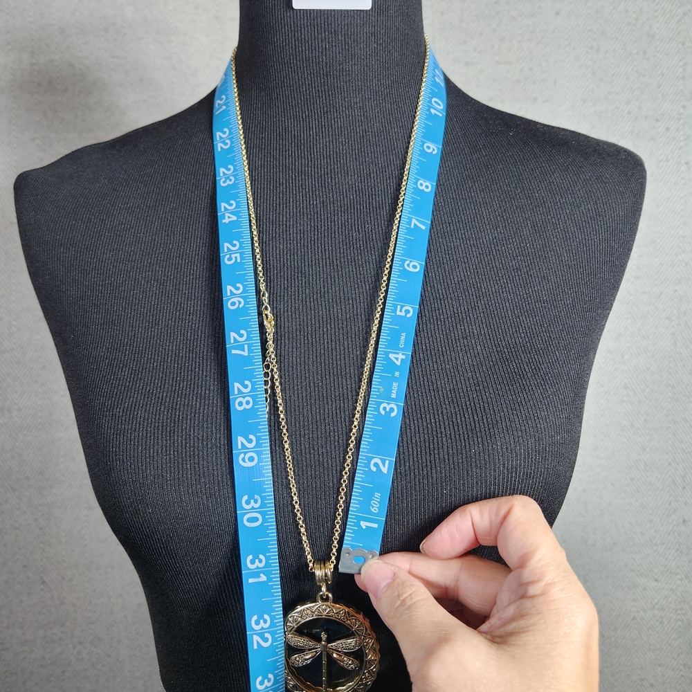 Vintage Style New Gold Tone Dragonfly Magnifying Glass Pendant 31" Necklace - Picture 5 of 9